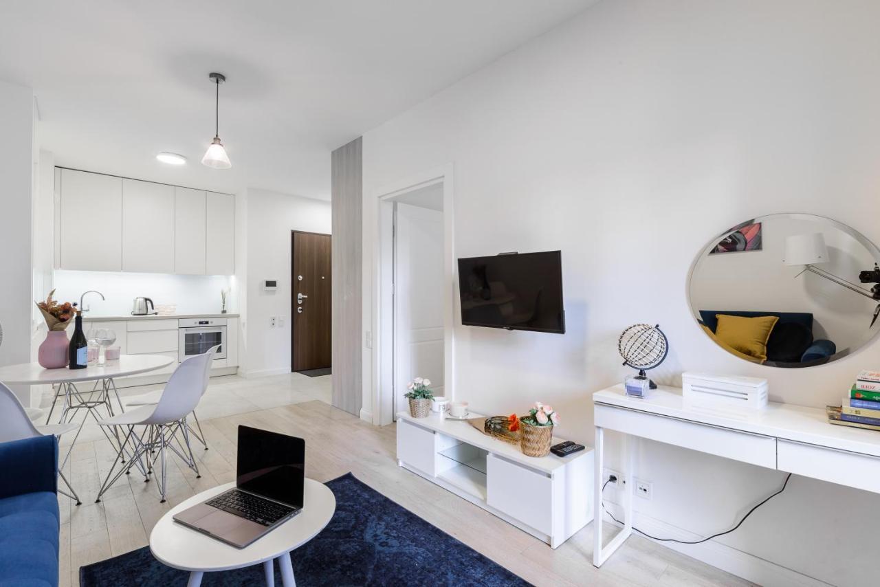 Luxury Apartments On Grzybowska Street In ワルシャワ エクステリア 写真