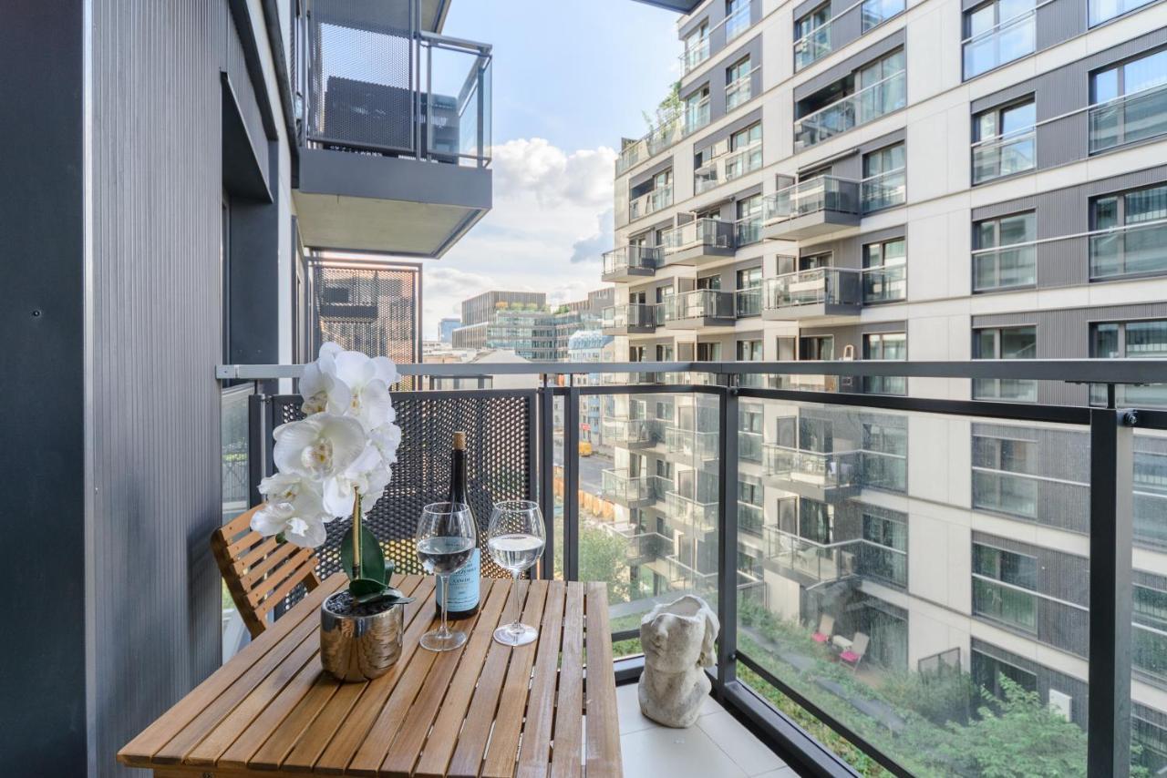 Luxury Apartments On Grzybowska Street In ワルシャワ エクステリア 写真