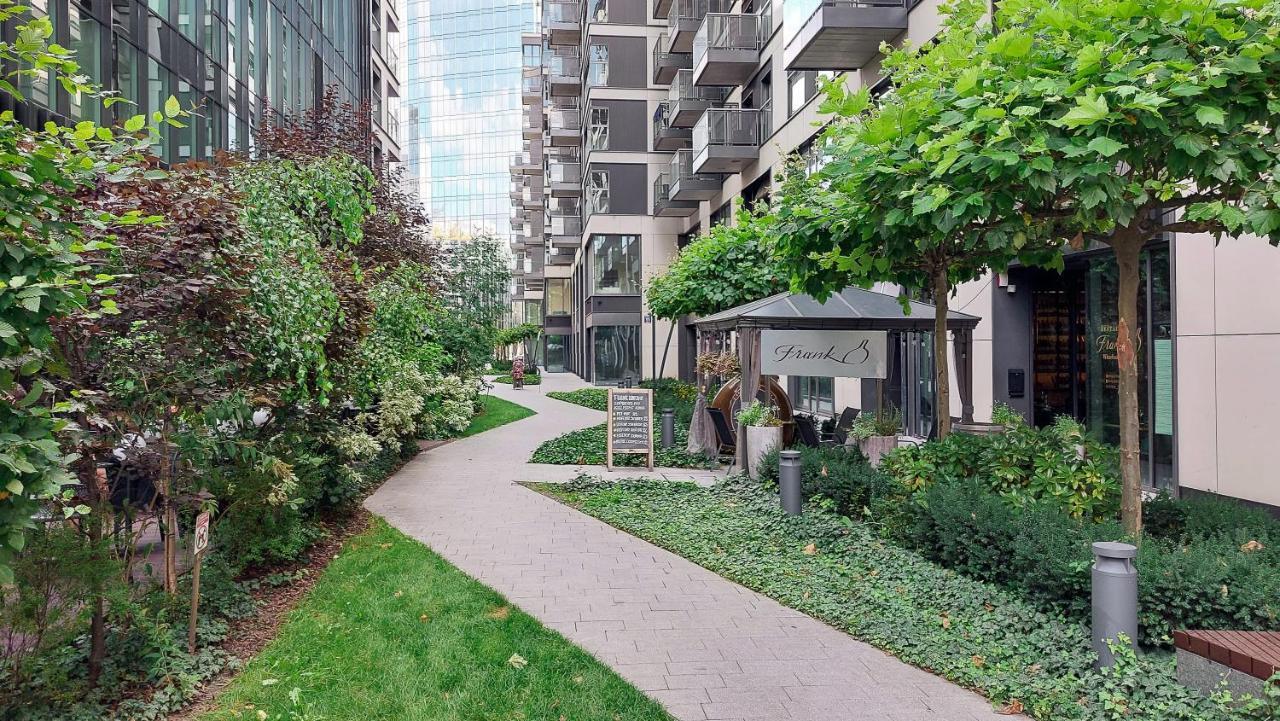 Luxury Apartments On Grzybowska Street In ワルシャワ エクステリア 写真