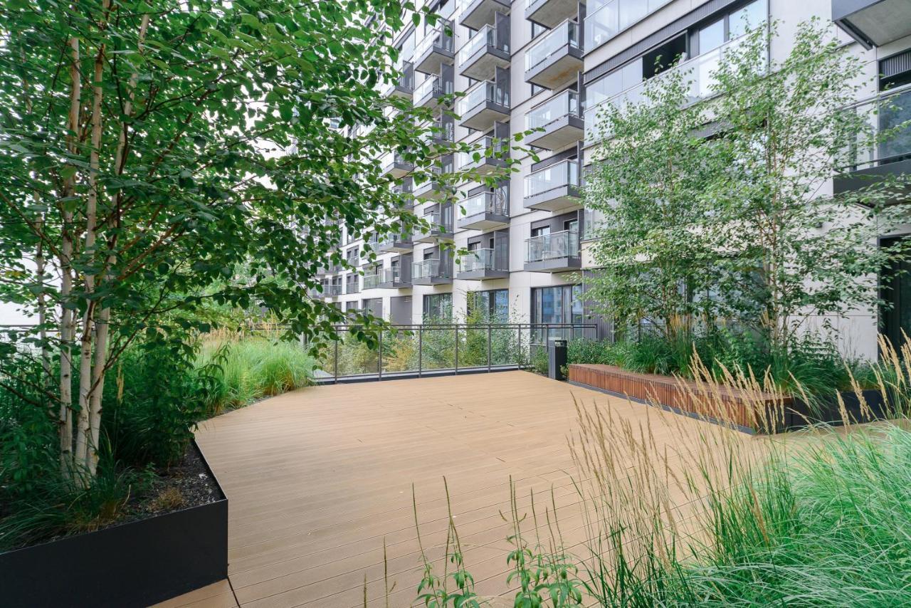 Luxury Apartments On Grzybowska Street In ワルシャワ エクステリア 写真
